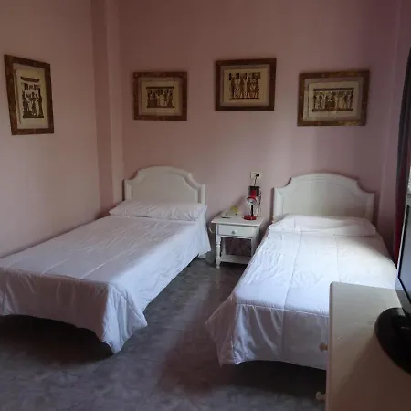 Tanausu Hotel 3*